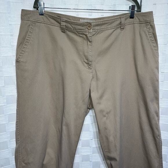 L.L. Bean Women’s Favorite Fit Straight Khaki Chino Pants Size 18 100% Cotton - Picture 7 of 10